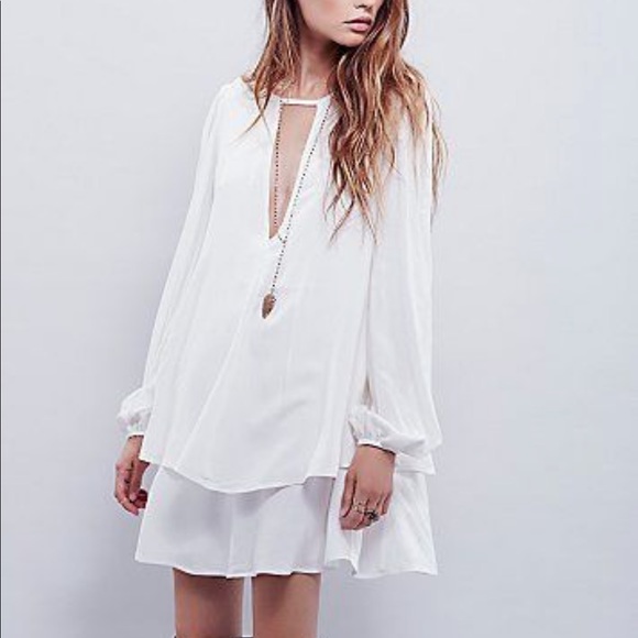 Free People Dresses & Skirts - White Free People Beck Dress, size Medium💗